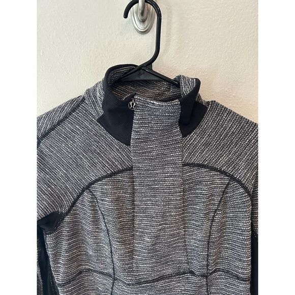 Lululemon Base Runner 1/2 Zip Black Gray Women’s Size 8 - Picture 5 of 10